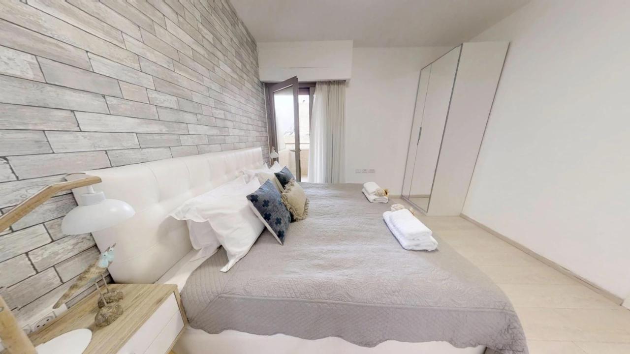 Exclusive Two-Bedroom Apartment With Parking Jeruzalem Buitenkant foto