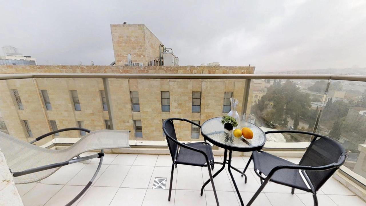 Exclusive Two-Bedroom Apartment With Parking Jeruzalem Buitenkant foto