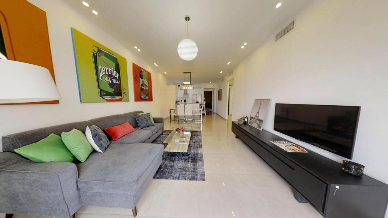 Exclusive Two-Bedroom Apartment With Parking Jeruzalem Buitenkant foto